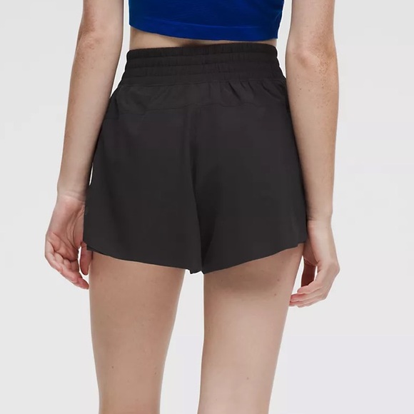 Lululemon Shake It Out High-Rise Running Short 2.5" - Picture 3 of 8